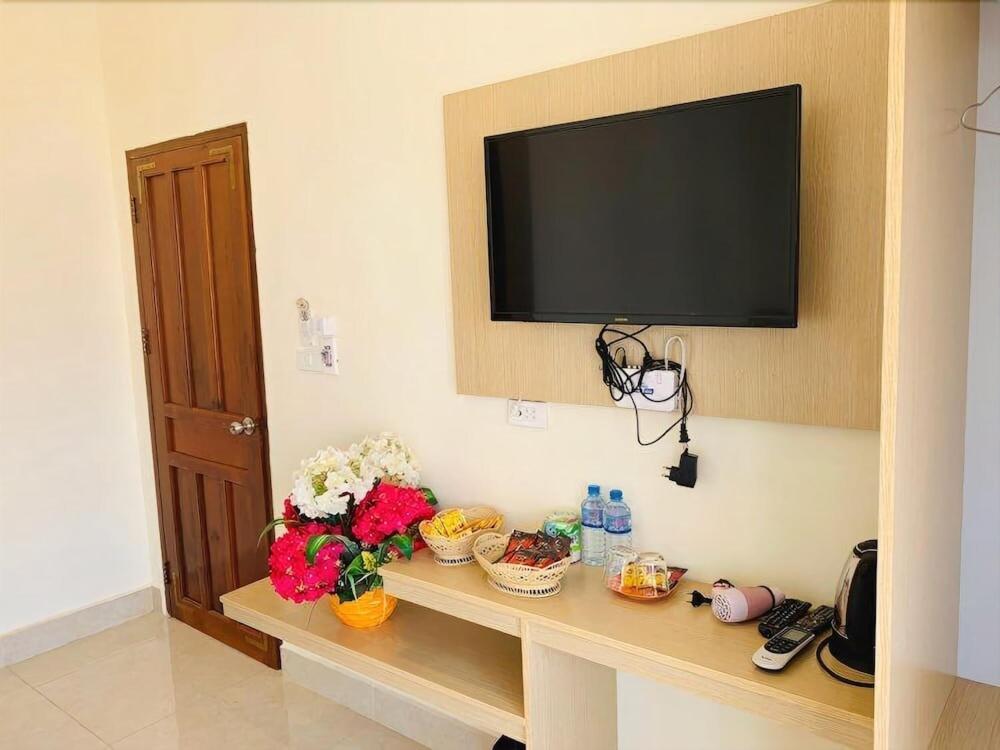 Downtown Vang Vieng Hotel Экстерьер фото