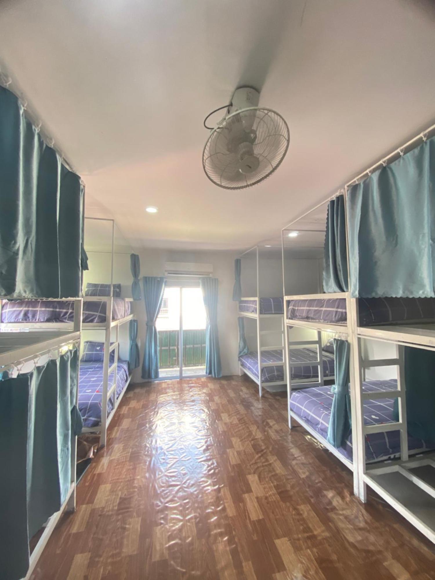 Downtown Vang Vieng Hotel Экстерьер фото
