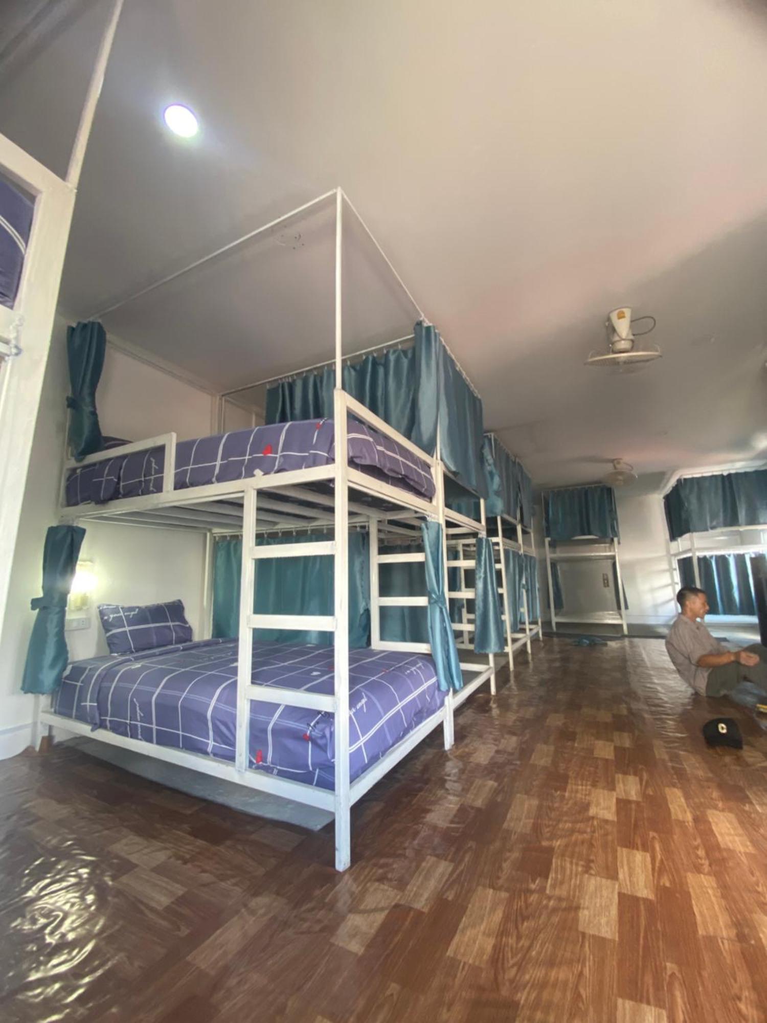 Downtown Vang Vieng Hotel Экстерьер фото